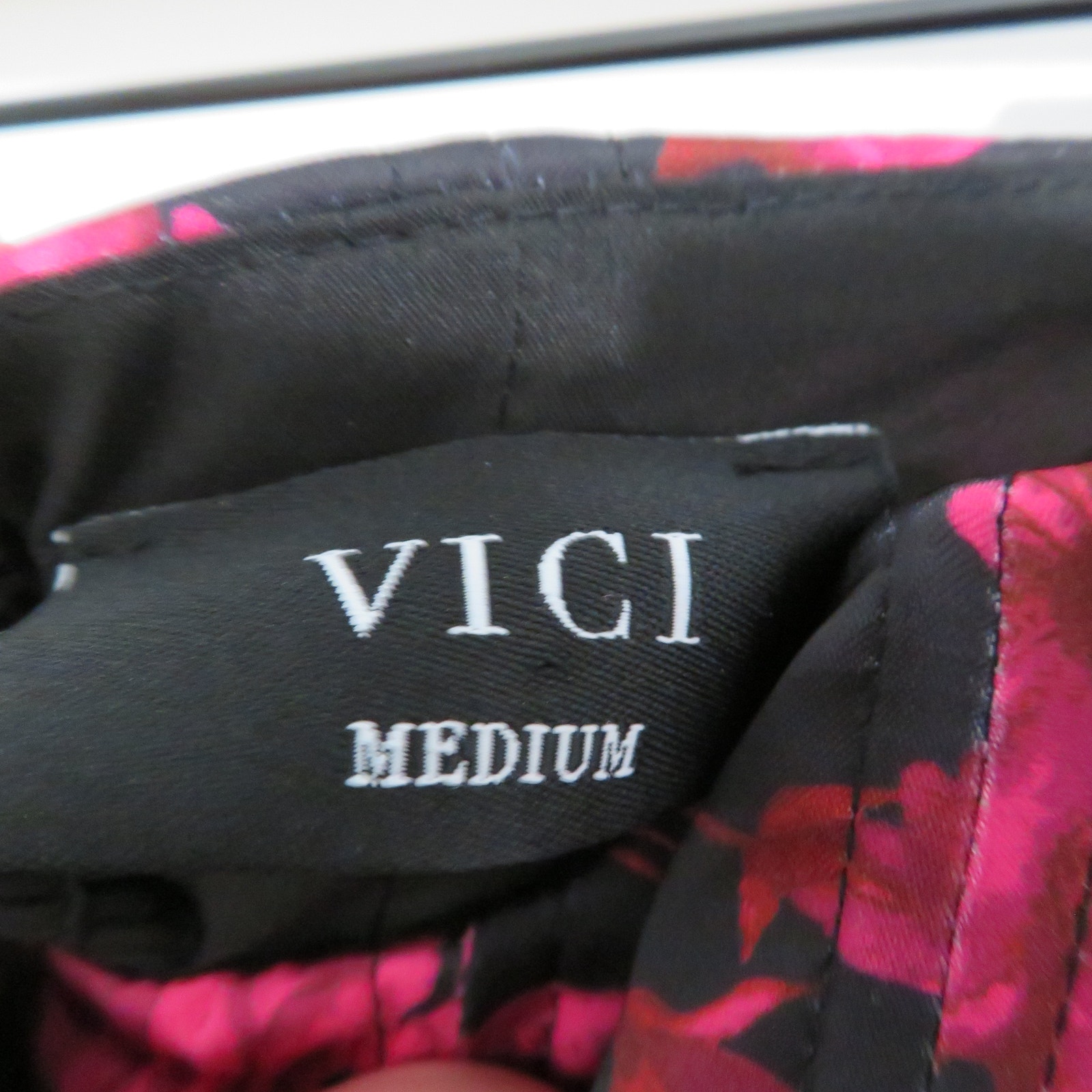 Vici Pink Black Floral Dress Women Sz M Invite Only Floral Satin Maxi Tulip Hem — image 6 of 7